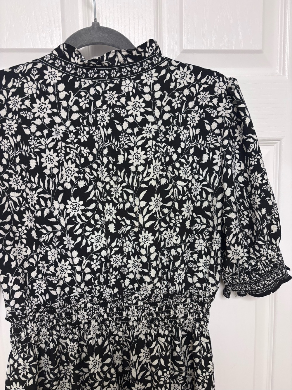 Max Studio Black & White Floral Smocked Maxi Dress - Picture 12 of 15